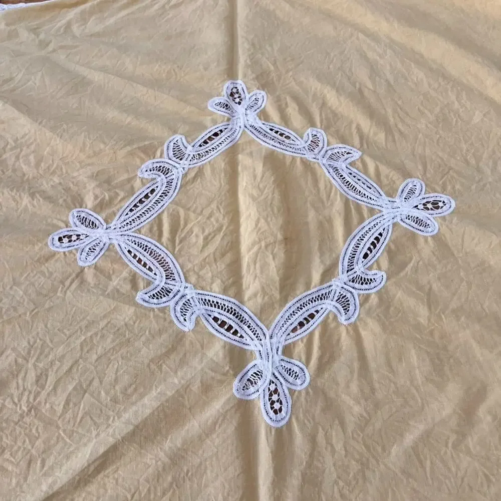Vintage Handmade Linen Floral Lace Scandinavian Pale Yellow Tablecloth 33 x 31
